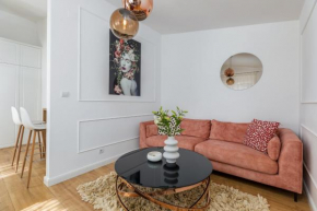 Couple Getaway - Boutique Apartment Valbandon